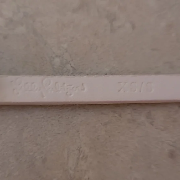 Free with any bundle! Lilly Pulitzer white patent leather belt with bow - Picture 4 of 11